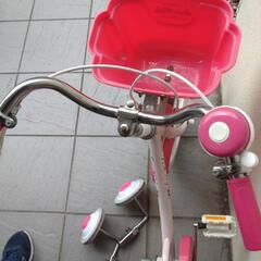 子ども　女の子　美品　ピンク　白　自転車　16インチ　の画像
