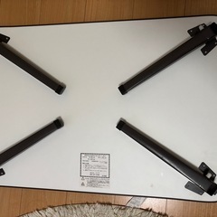 木目ローテーブルの画像