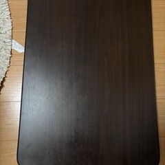 木目ローテーブルの画像