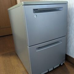 デスクワゴン(２段)鍵2本付きの画像