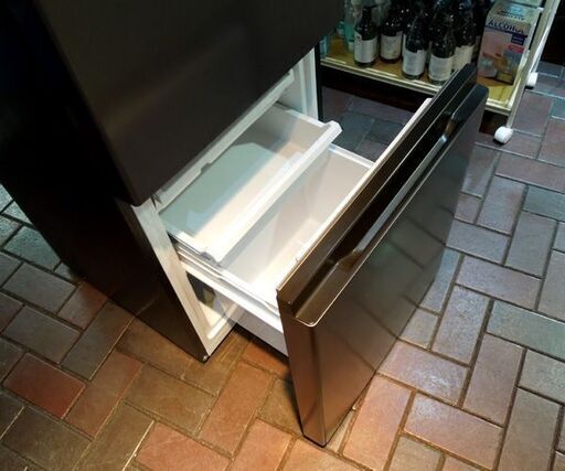 使用感少 アクア 2ドア冷蔵庫 200L 2023年製 AQR-20P(DS) ダークシルバー 200Lクラス AQUA 札幌市東区 