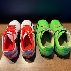 サッカー　スパイク　22.0cm 21.5cmの画像