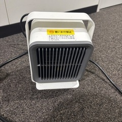 セラミックヒーター 小型 速暖 足元ヒーター 大風量 電気ファン...