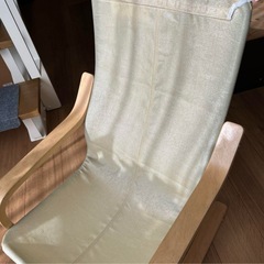 IKEA キッズ　椅子　ポエングの画像