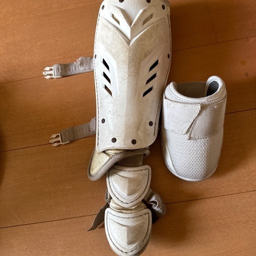 エルボガード