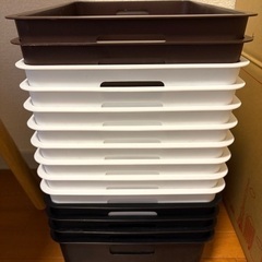 プラスチック収納ボックス