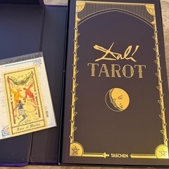 新品ダリ　タロットカードの画像