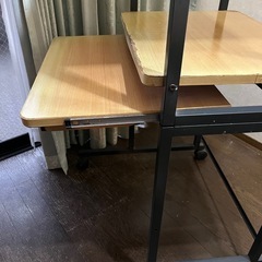 キャスター付き　パソコンデスク　3/25までの画像