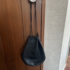 本革ショルダーバックの画像