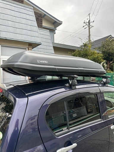 【値下げ！レジャーシーズンに最高】ルーフボックス　inno