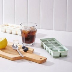 美品✨ IKEA イケア 製氷皿 アイストレイ ふた付き  2ピース 