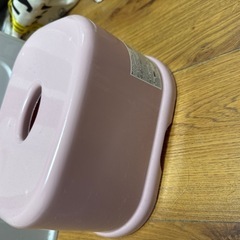  プラスチック椅子 の画像
