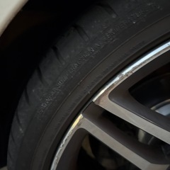 275/30R 19 96 W ヨコハマタイヤ　ベンツタイヤ2本の画像