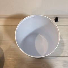 ピジョン　オムツ用ゴミ箱の画像