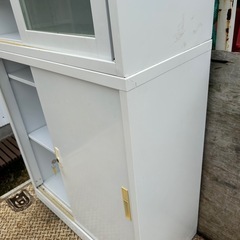 引き違い書庫鍵付きの画像