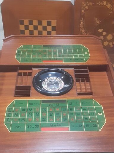 ゲームテーブル