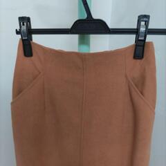 ハイウエストストレートスカート（新品）の画像