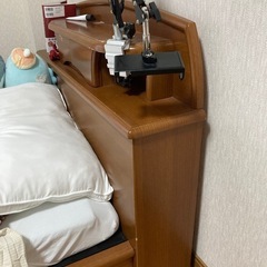 ベッド
