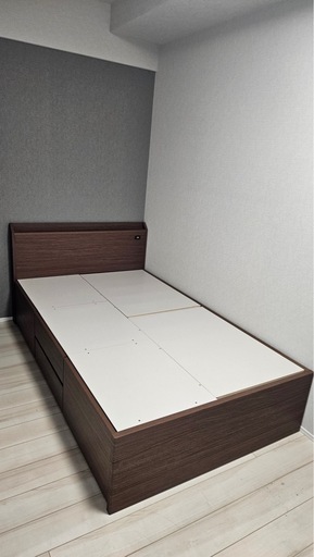 ニトリセミダブルベッド（ひらのさんに譲ります）