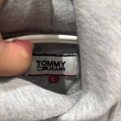 Tommyのパーカーの画像
