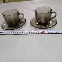 ガラスのコーヒーカップ、ティーカップとソーサー　2個セット