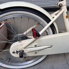 子供用自転車（補助輪・カゴ付き）18インチ　アイボリー　サイクルベースasahi　の画像