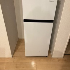 【美品／配達可！要相談】2023年製ハイアール冷凍冷蔵庫124L