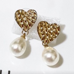 ピアス