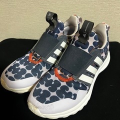 adidas 22cm