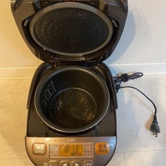 炊飯器の画像