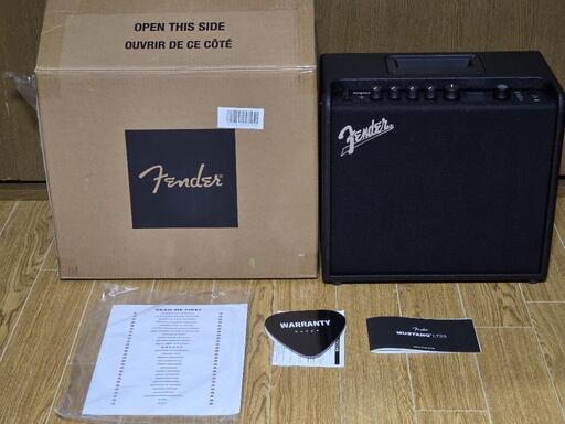 ギターアンプ　Fender　MustangLT25