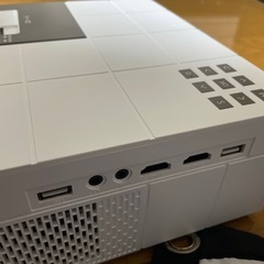 【未使用に近い】プロジェクターの画像