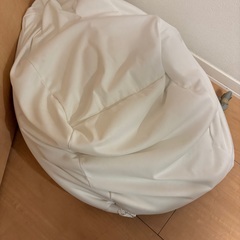 【無料】ニトリのビーズクッション＊本体とカバー＊の画像