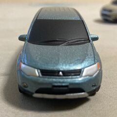 三菱　ミニカー　アウトランダー　プルバックカーの画像