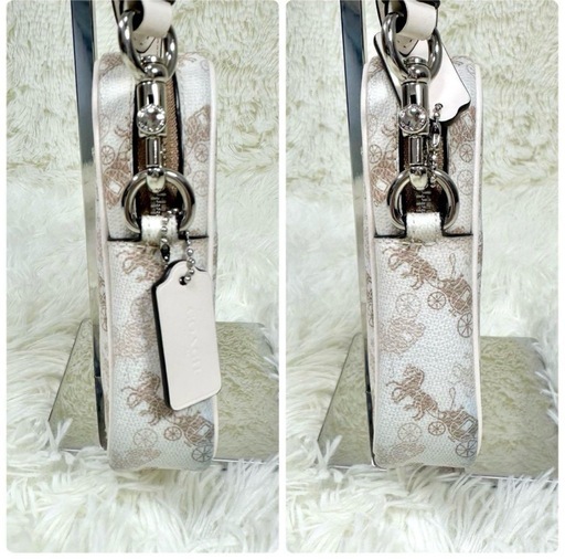 COACH コーチ サコッシュ ホースアンドキャリッジ 白　ショルダーバッグ