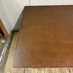 【695】ニトリ　木製ダイニングテーブル ブラウン 下棚付きの画像