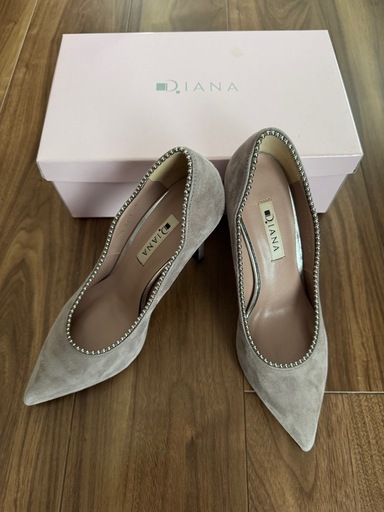 DIANA パンプス