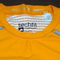 【まだ受付中】中古 adidas アディダス techfit compression climachill 5分丈袖 メンズL 早い者勝ちです✨✨の画像