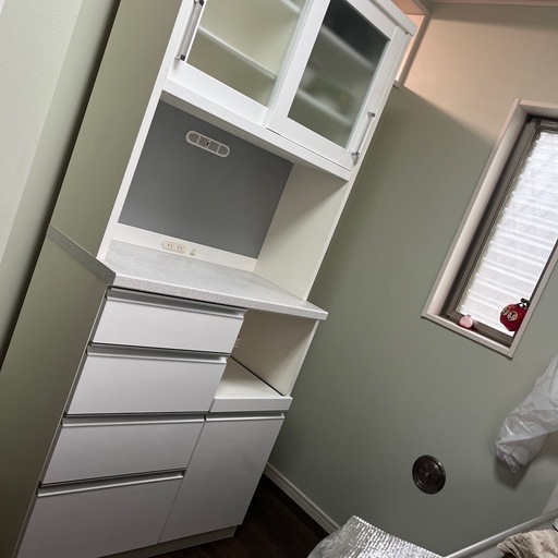 食器棚　冷蔵庫