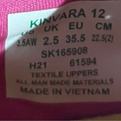 値下げしました！
キッズ　女の子　スニーカー　22.5cmの画像