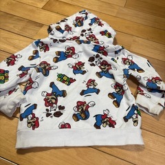 子供大好き！Ｈ＆Ｍ　スーパーマリオ　トレーナー
の画像
