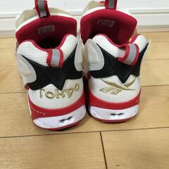 リーボック。ポンプフューリー
