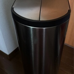 SimpleHUMAN 速いお引き取り希望‼️受け渡し者決まりました。