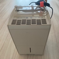 ★受け渡し者決定済★アイリスオーヤマ　2023年購入　除湿機