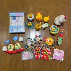 赤ちゃん　おもちゃ１９点セット　お風呂　車　ベビーカー　手形　足形