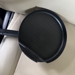 処分したいので。車載テーブルの画像