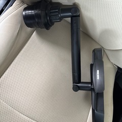 処分したいので。車載テーブルの画像