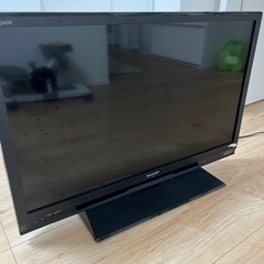 シャープテレビ　リモコンなし　汚れあり　