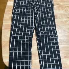 2枚セット　色違いパンツ　JEANASISの画像