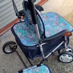 値下げします！　シルバーカーの画像